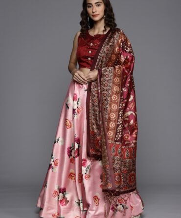 Womens Semi Stiched  Lehenga Choli's